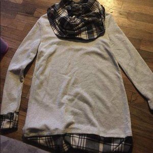 Long sleeve boutique shirt never been worn
